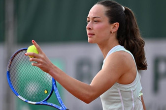 Zeynep Sönmez, Eastbourne Açık'ta adını çeyrek finale yazdırdı