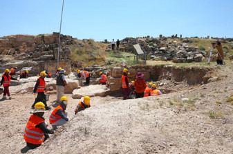 Mithras Tapınağı'nın 1700 yıl önce mühürlenerek kapatıldığı belirlendi