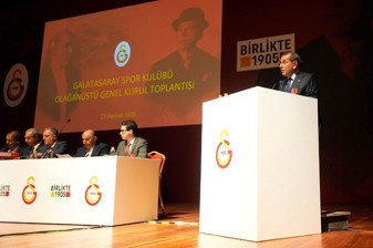 Dursun Özbek'e genel kurulda 11 yetki