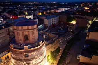 Edirne'nin Roma'dan günümüze uzanan tarihi Saat Kulesi yeniden ziyarete açıldı