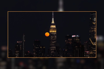 New York semalarında 'Çilek Dolunayı'