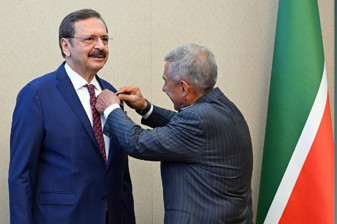 TOBB Başkanı Hisarcıklıoğlu'na Tataristan Dostluk Nişanı verildi