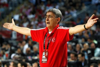 Efsane antrenör Bogdan Tanjevic'e haciz şoku, tarafı olmadığı icra dosyasında usulsüz tebligat kararı çıktı