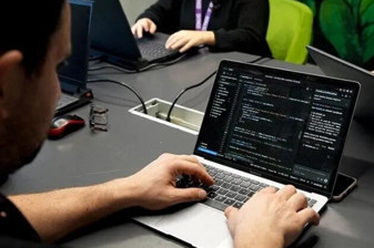 Kamu ihalelerine YZ'li rekabet denetim