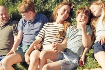 William ve Kate'ten yaz albümü