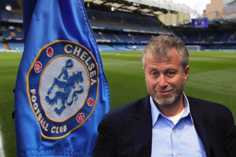 Premier Lig devi Chelsea'ye eski sahibi Roman Abramovich dönemindeki ihlaller nedeniyle transfer yasağı, puan silme ve milyonlarca sterlin ceza