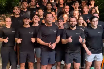 Patronun 110 stajyerli koşusu viral oldu