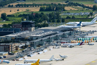 Almanya'nın Leipzig/Halle Havalimanı'nda şüpheli İHA tespiti üzerine uçuşlar geçici olarak durduruldu