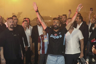 Mısırlı yıldız futbolcu Muhammed Salah'a Trabzon'da coşkulu karşılama