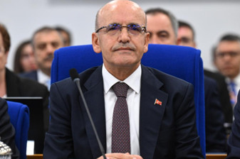 Bakan Şimşek'ten makroekonomik istikrar mesajı