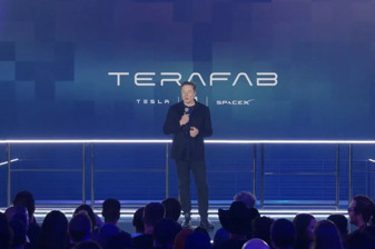 Elon Musk'tan 16,8 milyar dolarlık çip üretim tesisi