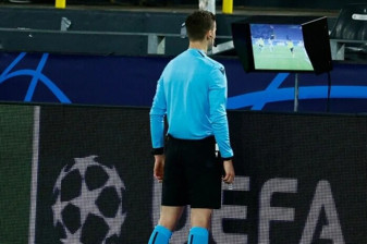 UEFA, hakemlerin karar alma süreçlerine açıklık getirmek için 'Clear Line'ı kullanıma sundu
