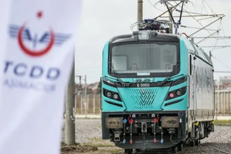 Türkiye’nin yerli elektrikli lokomotifi E5000'e Avrupa onayı