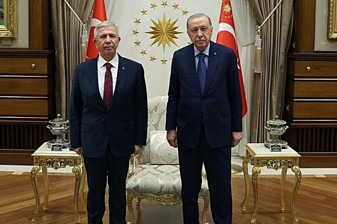 Mansur Yavaş'tan 'Tavandakiler istediği kadar ayrılsın, biz tabanda bir arada olmaya devam edeceğiz' açıklaması