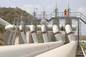 110 dolara yaklaşan Brent petrol 106 doların altına geriledi arz endişeleri hafifledi