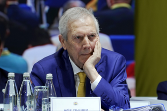 Fenerbahçe'nin Olağan Mali Genel Kurul'unda konuşan Aziz Yıldırım'dan 'Fenerbahçe'nin mallarına çöktürmem' çıkışı