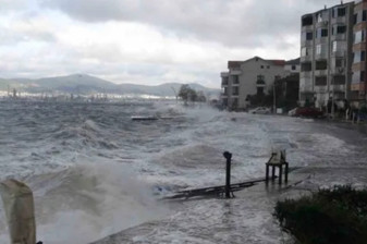 Meteorolojiden Batı Karadeniz ve Marmara denizleri için fırtına uyarısı