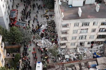 Maltepe'de kısmen çöken binanın hak sahipleriyle değerlendirme toplantısı