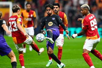 Galatasaray, Şampiyonlar Ligi'nde İspanyol ekibi Barcelona'ya farklı mağlup oldu