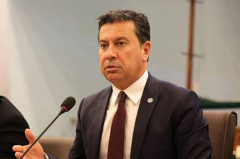 Muğla Büyükşehir Belediye Başkanı Ahmet Aras, CHP'den istifa etti