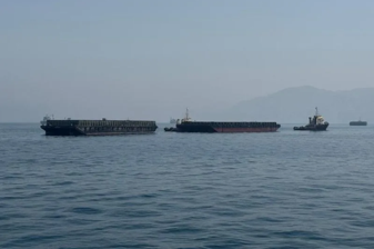 İngiltere Deniz Ticaret Operasyonları, BAE açıklarında bir römorkör vurulduğunu açıkladı
