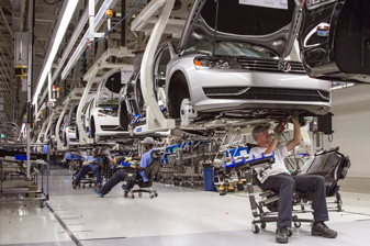 Volkswagen'den 660 bin çalışanına '2030'a kadar sıfır zam' planı
