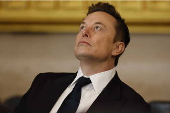 Elon Musk, gelecekte yapay zekanın kendi kendini kontrol edeceğini söyledi
