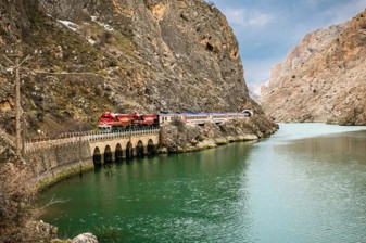 Turistik Doğu Ekspresi'nin biletleri yarın satışa çıkacak