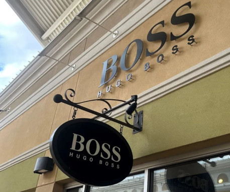 Hugo Boss havadan denize döndü