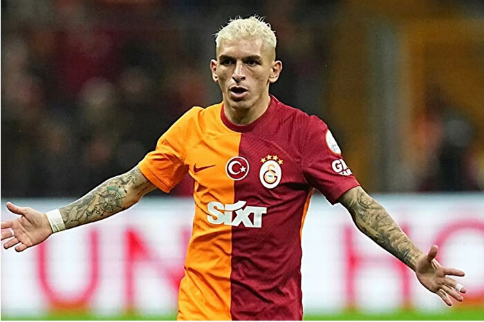 Galatasaray'ın Uruguaylı yıldızı Lucas Torreira, kariyerindeki en fazla gol katkısını bu sezon gerçekleştiriyor