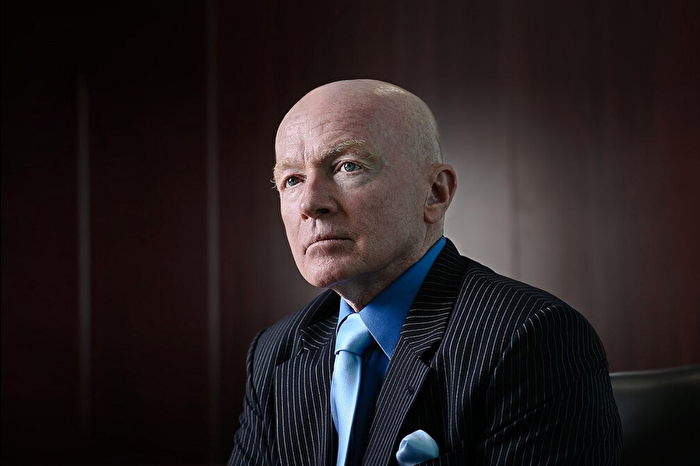 Ünlü yatırım gurusu Mark Mobius'tan 'Nakit kraldır' yorumu: Doğru zaman geldiğinde harekete geçmeye hazır olmalıyız