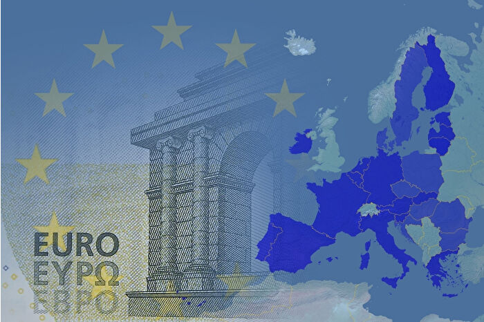 Euro Bölgesi imalat sanayisi nisanda toparlanma işareti verdi