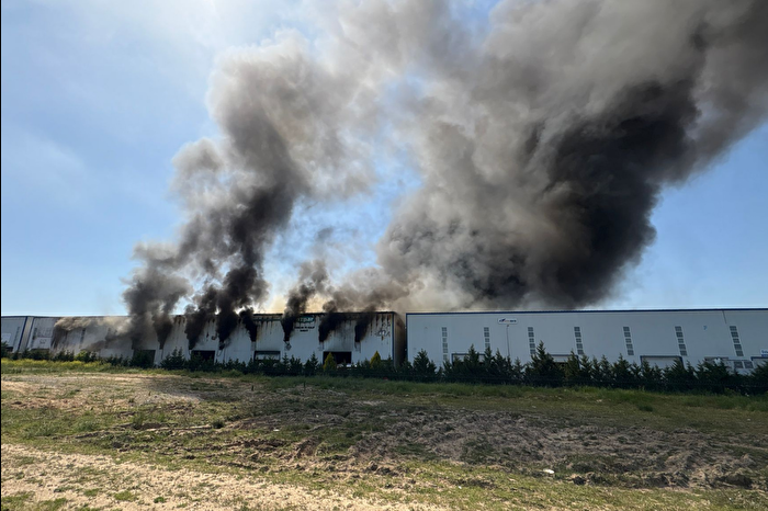 Tekirdağ'da kauçuk fabrikasında yangın çıktı