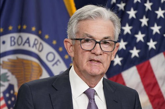 Donald Trump FED Başkanı Jerome Powell'i görevden almayacağını açıkladı