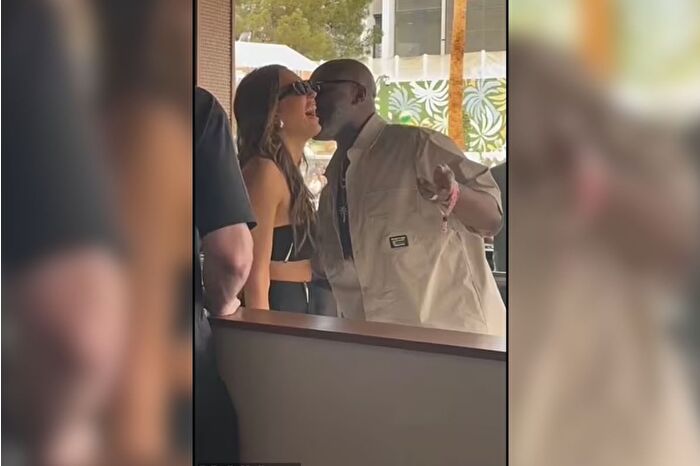 Jessica Alba 44. yaşını Las Vegas’ta havuz partisinde kutladı: Kris Jenner’ın sevgilisi Corey Gamble ile samimi sohbeti dikkat çekti