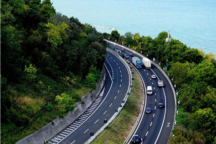 Çinli dev, Hırvatistan'daki otoyolu 160 milyon euroya inşa edecek