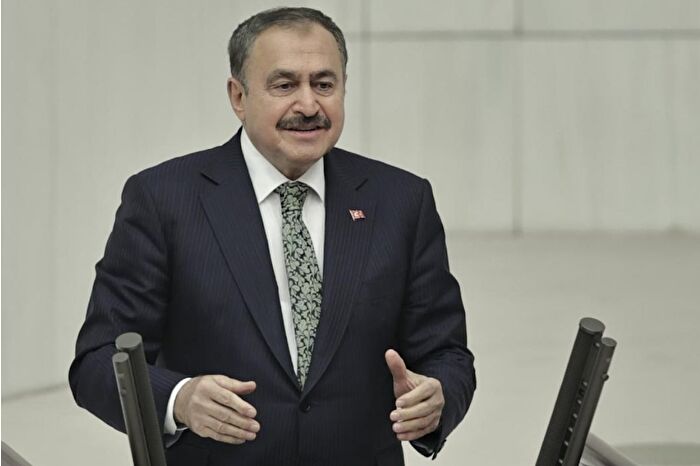 Eski bakan Veysel Eroğlu, Irak Özel Temsilciliği'ne atandı