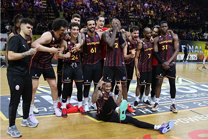 Galatasaray, Tenerife'yi yenerek Şampiyonlar Ligi'nde finale yükseldi