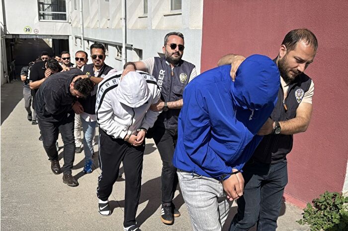 Araç satışı ve yüksek kâr vaadiyle vurgun: 55 tutuklama