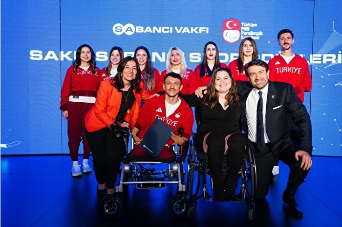 Paris 2024 Paralimpik Oyunları’nın ilham veren yıldızları Sakıp Sabancı Spor Ödülleri’nde buluştu