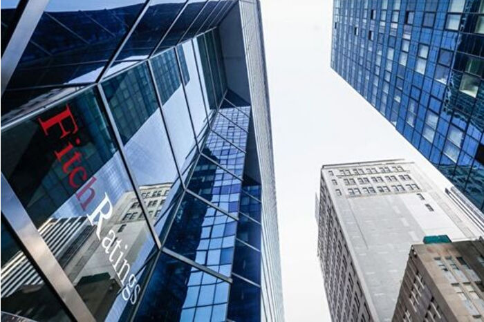 Fitch'ten Türk bankalarına refinansman riski uyarısı