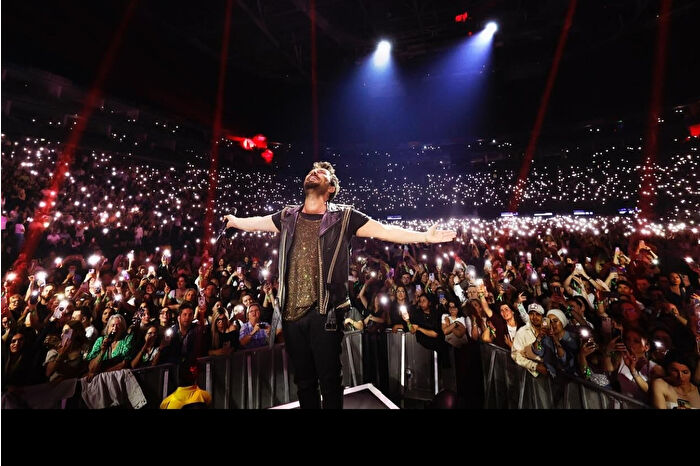 Tarkan, O2 Arena’da sahne alan ilk Türk sanatçı olarak tarihe geçti