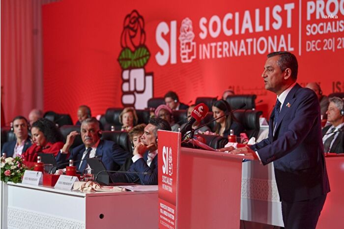 CHP Sosyalist Enternasyonale ev sahipliği yapacak 