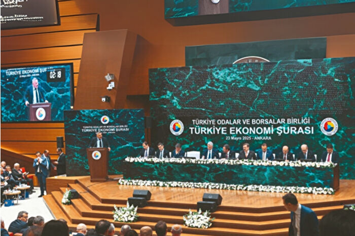 Reel sektörün derdi faiz, iş dünyası isyanda