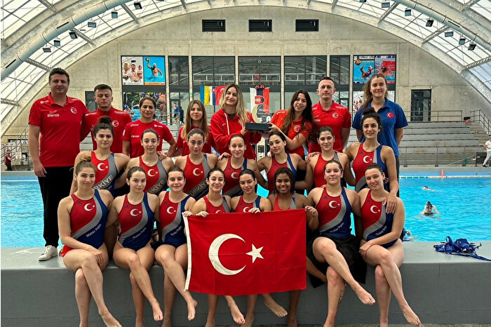 Kadın Sutopu Milli Takımı, Slovakya'dan şampiyon olarak döndü