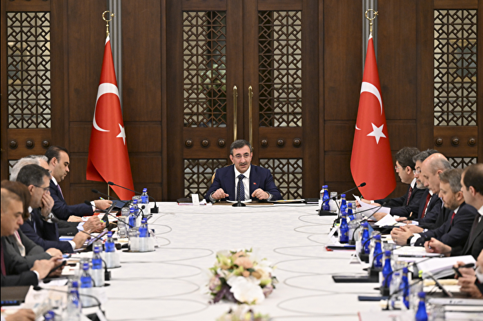 Cumhurbaşkanı Yardımcısı Cevdet Yılmaz: Küresel ekonomideki zorluklara rağmen Türkiye, uluslararası yatırımcılar için halen cazip
