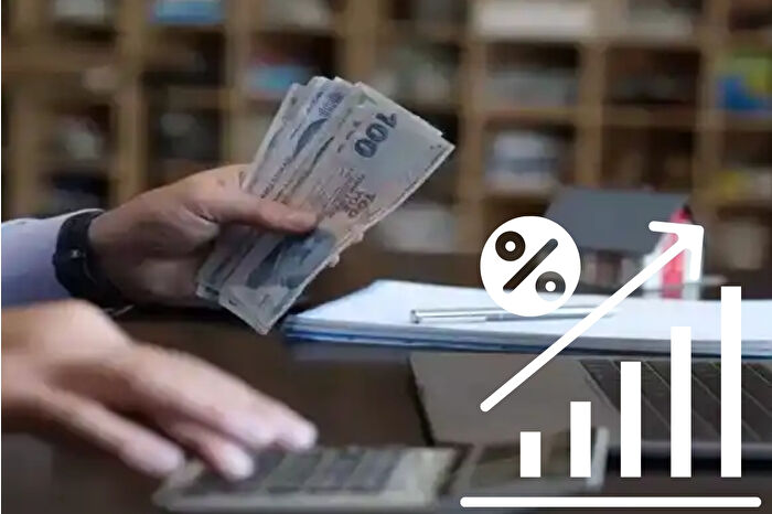 Yüksek faize rağmen tüketici kredilerinde rekor artış: Kredi kartı ve ihtiyaç kredisi hacmi 4,4 trilyon liraya dayandı