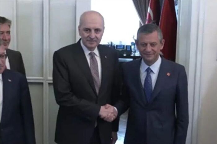 TBMM Başkanı Numan Kurtulmuş, CHP lideri Özgür Özel'i ziyaret etti