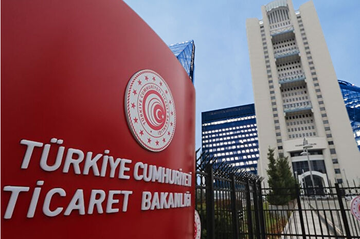 Ticaret Bakanlığı, vatandaşlara kişisel finansal bilgilerini üçüncü kişilerle paylaşmamaları uyarısında bulundu
