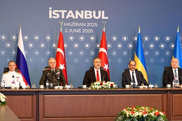 Türkiye-Rusya-Ukrayna Üçlü Toplantısı 'olumsuz sonuçlanmadı'